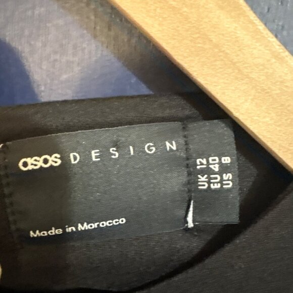 Asos Design NWT Womens Sz 8 Long Sleeve Black Jumpsuit With Keyhole Back - Picture 2 of 5